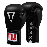 variant:lifestyle::TITLE Classic Boxing Sparring Bundle gloves side by side view