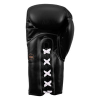 variant:lifestyle::TITLE Classic Boxing Sparring Bundle single glove palm view