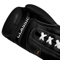 variant:lifestyle::TITLE Classic Boxing Sparring Bundle single glove palm view closeup