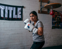 variant:white::Fighting Leather Heavy Bag Gloves boxing stance