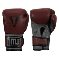 variant:lifestyle::TITLE Boxing Gallant Bag Gloves main vieW