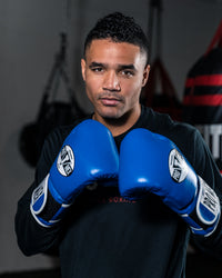 variant:Blue::Pro Mex Professional Bag Gloves V3.0 man with gloves up