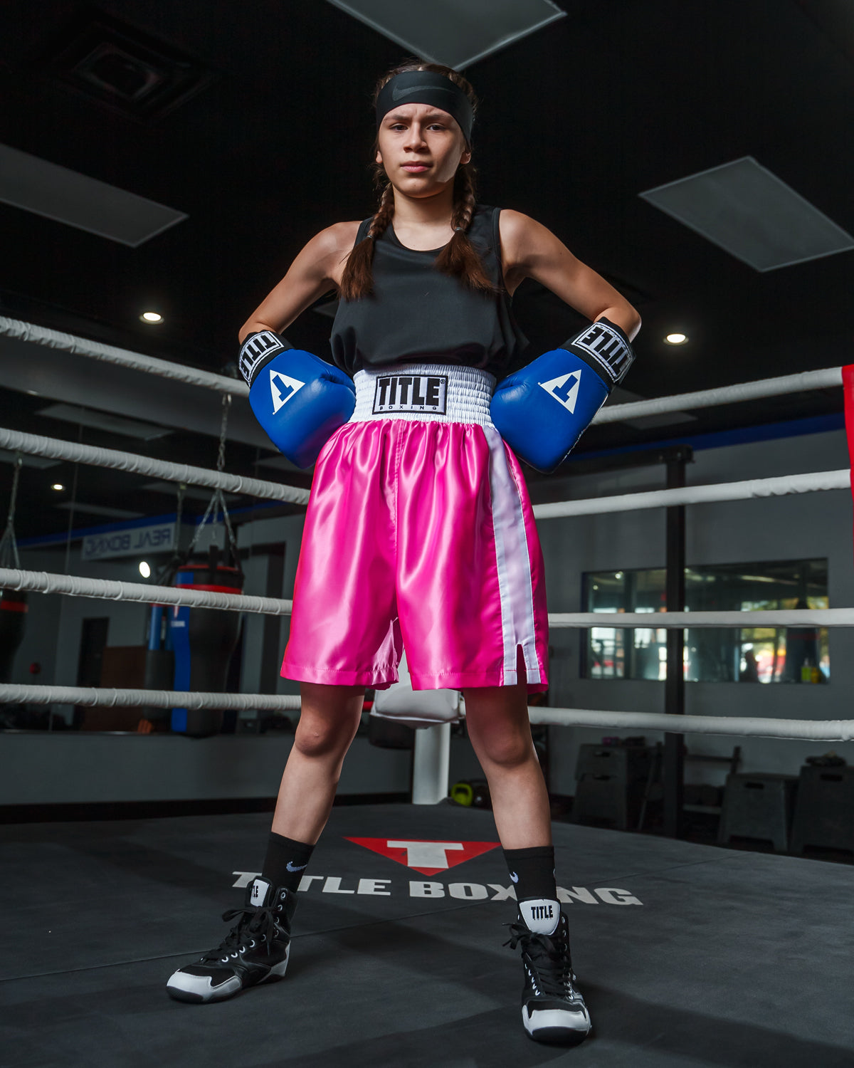variant:pink/white::TITLE Boxing Edge Boxing Trunks 2.0 girl hands on her hips