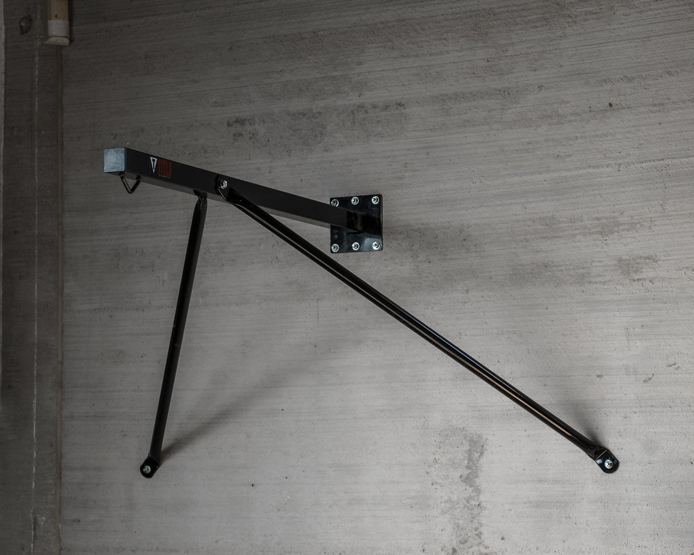 TITLE Classic Heavy Bag Wall Hanger 2.0