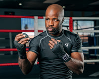 variant:lifestyle::TITLE Boxing Power Balls 2.0 boxing stance