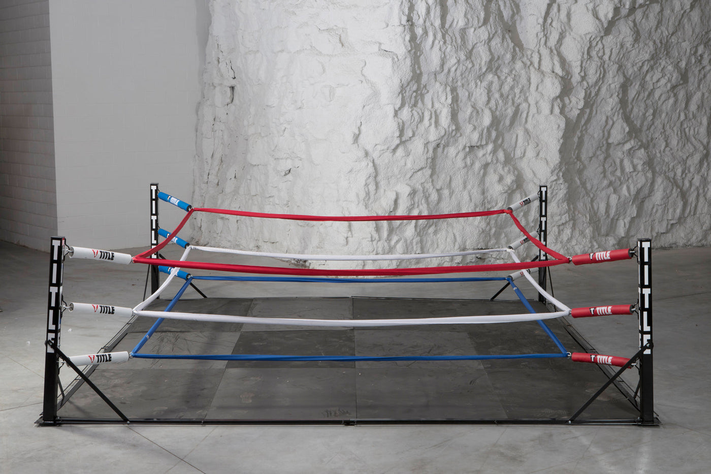 variant:lifestyle::TITLE Boxing Competition Ring Padding (Single) full ring view