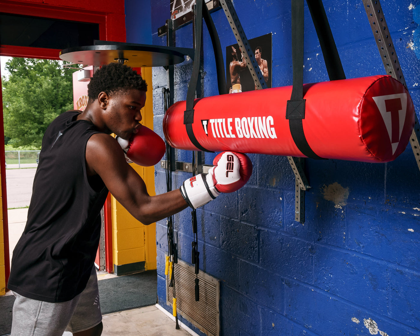 variant:lifestyle::TITLE Boxing Uppercut Target Practice Bag